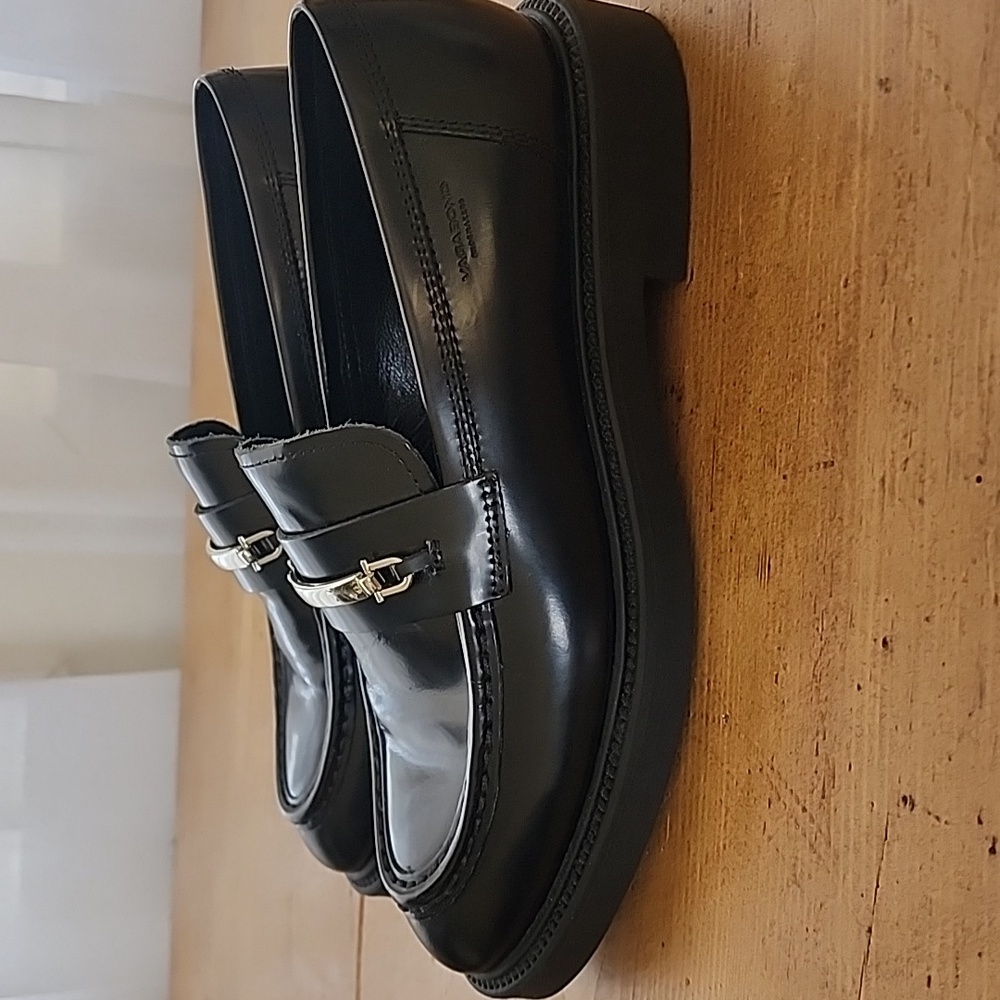 Vegabond Shoemakers Black Alex Loafers - Picture 6 of 13